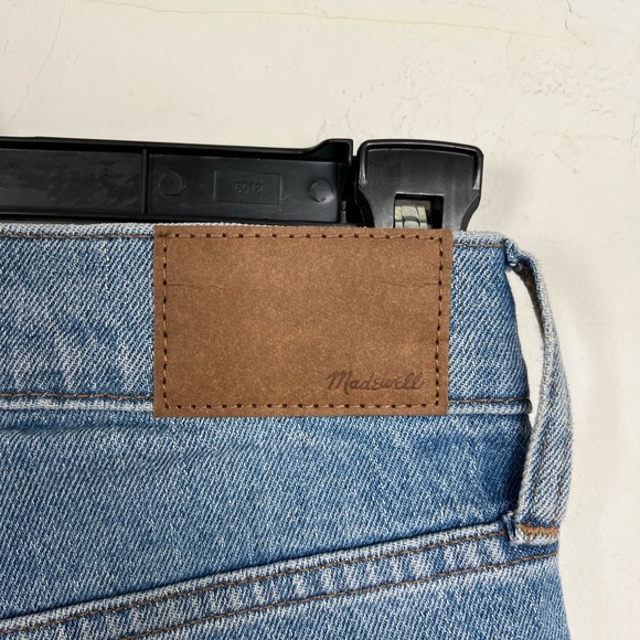 Madewell “The Perfect Vintage Jean” size 23P - Picture 3 of 6